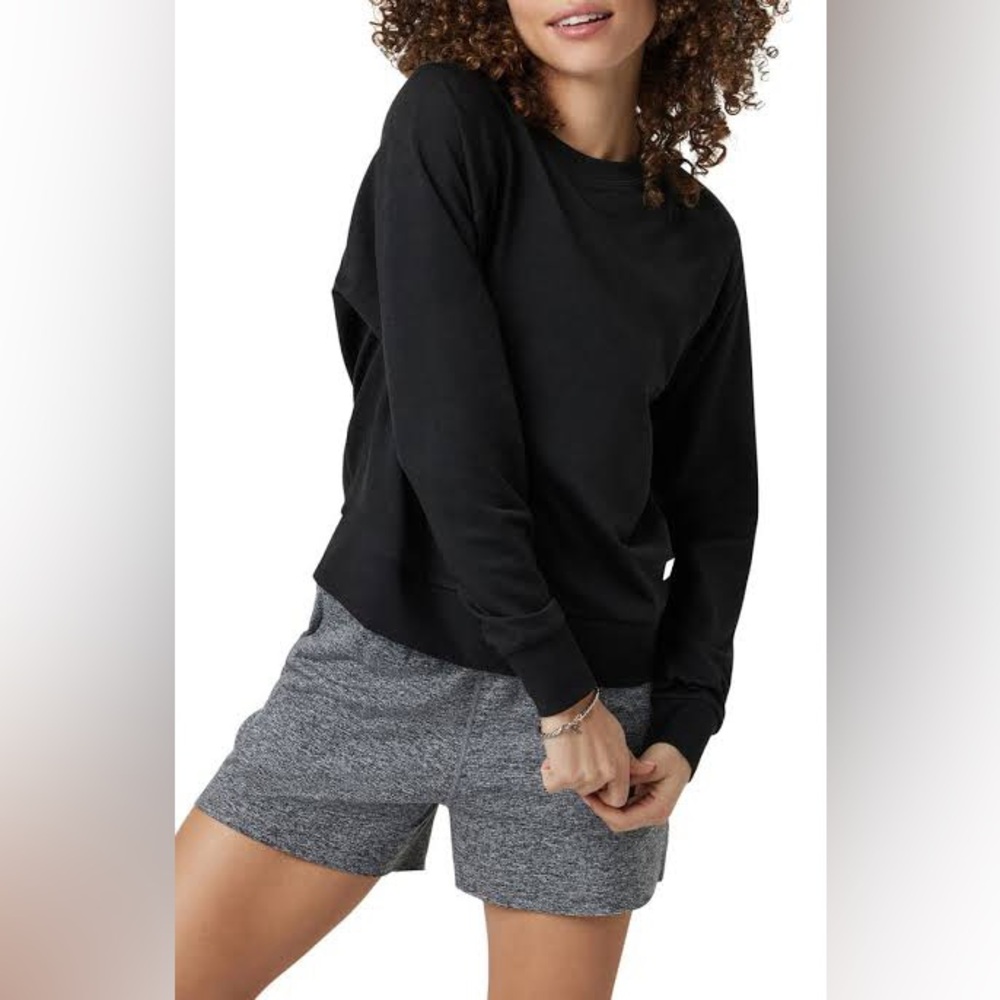 Vuori Women's Long Sleeve Halo Crew Shirt Pullover Stretch Heathered Black S EUC